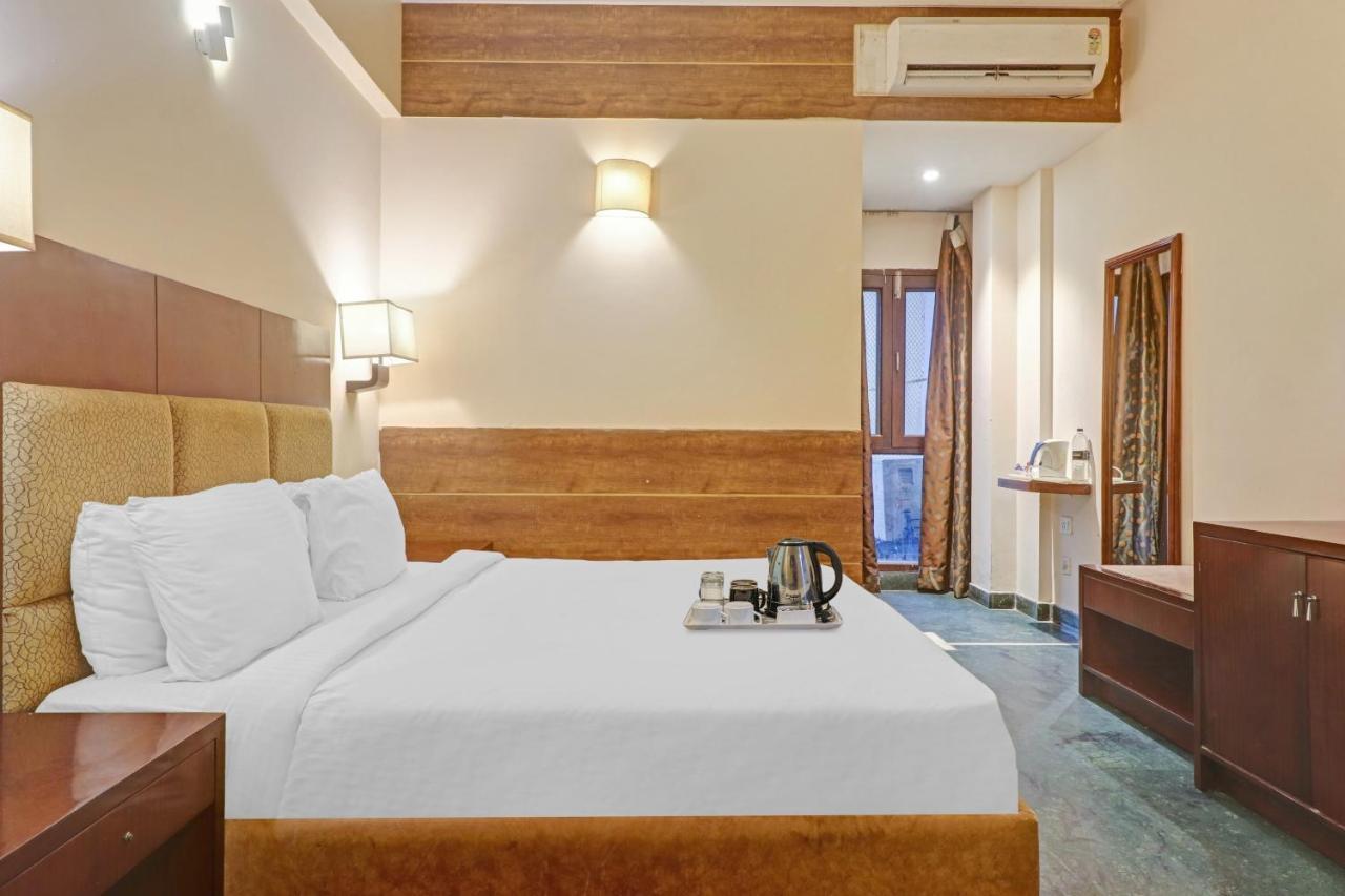Oyo Townhouse 934 L'Elegant Hotel & Banquetby Ace Manor Ghaziabad Εξωτερικό φωτογραφία