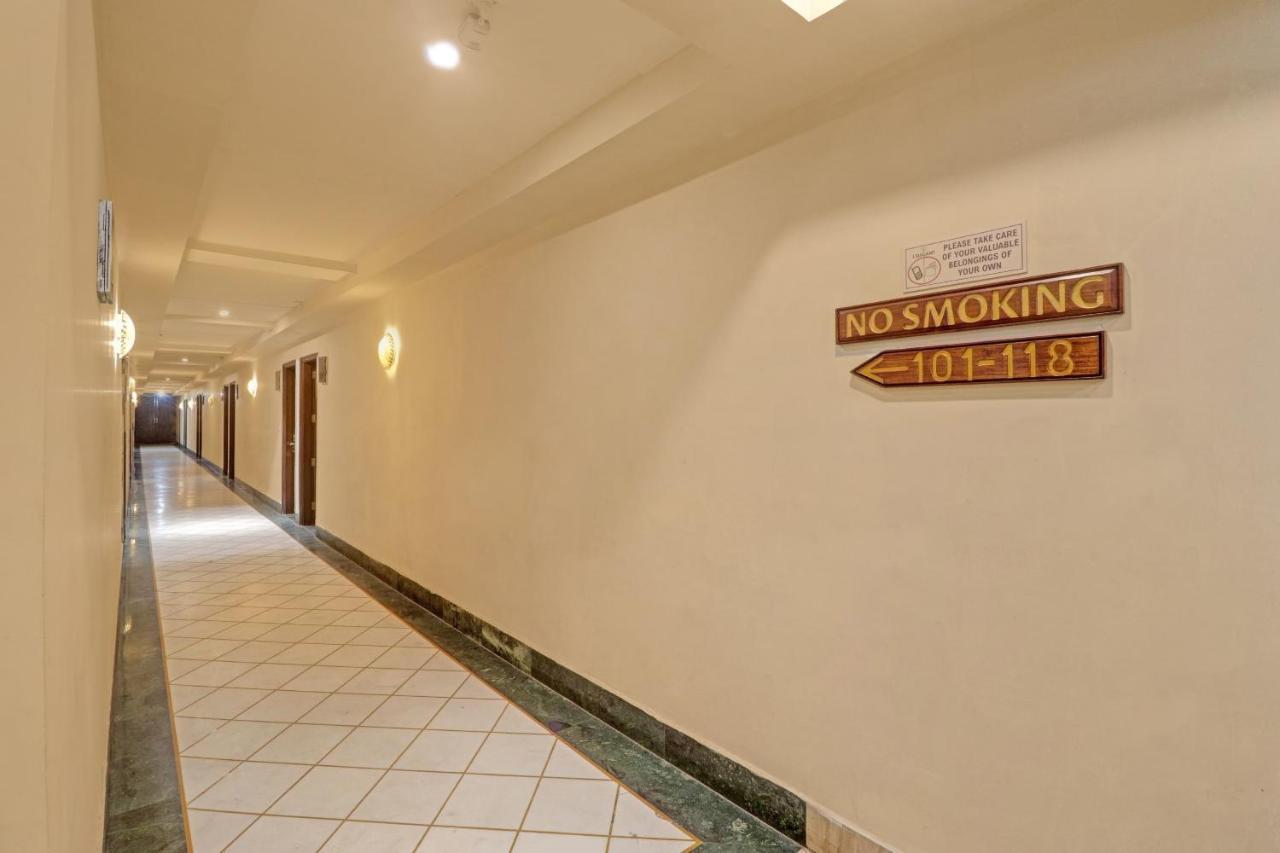 Oyo Townhouse 934 L'Elegant Hotel & Banquetby Ace Manor Ghaziabad Εξωτερικό φωτογραφία