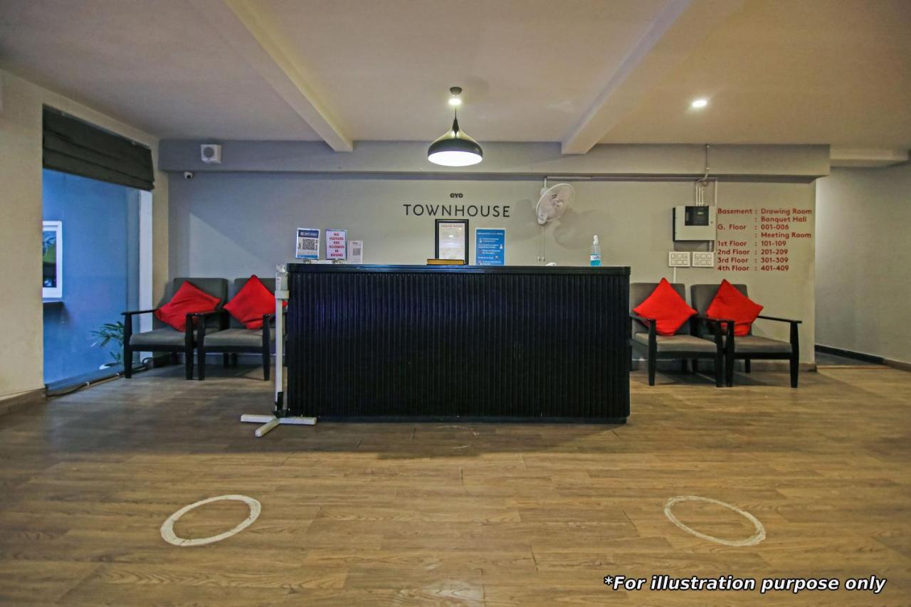 Oyo Townhouse 934 L'Elegant Hotel & Banquetby Ace Manor Ghaziabad Εξωτερικό φωτογραφία